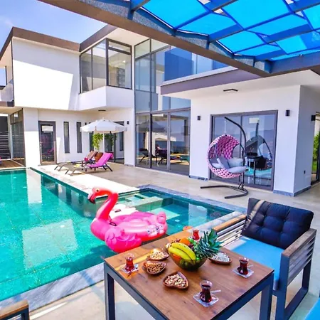 3 Bedroom Luxury With Private Pool - Sauna And Indoor Pool
