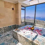 3 Bedroom Luxury With Private Pool - Sauna And Indoor Pool Вилла *